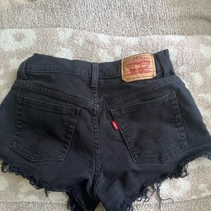 black levi jean shorts